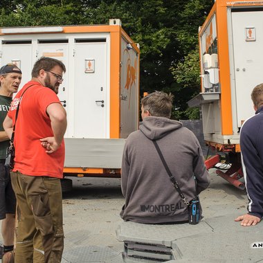 Auf- und Abbau