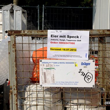 Auf- und Abbau
