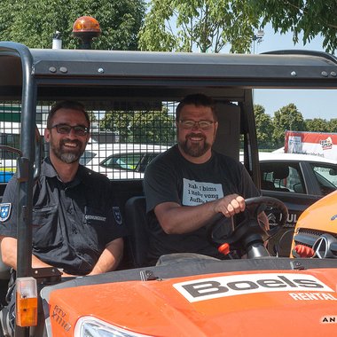 Auf- und Abbau