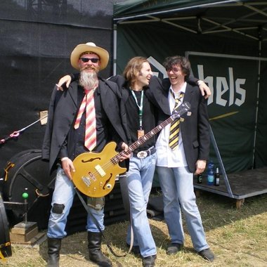 2008