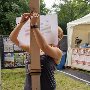 Auf- und Abbau