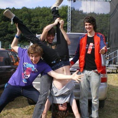 2008